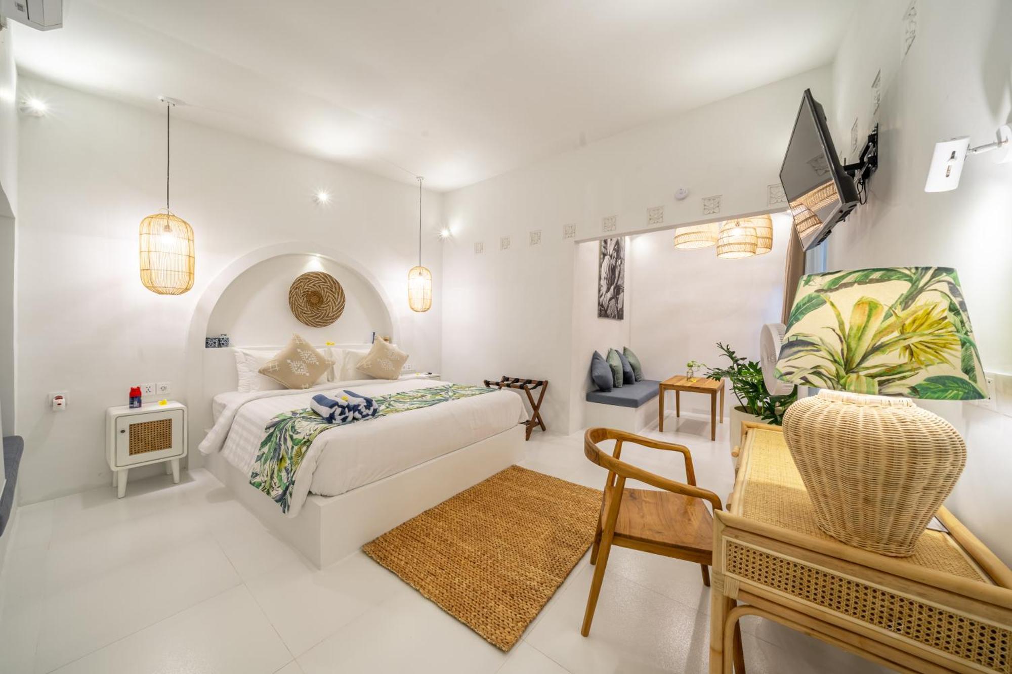 Guest house The Hepburn Stylish Single With Shared Pool 900m From