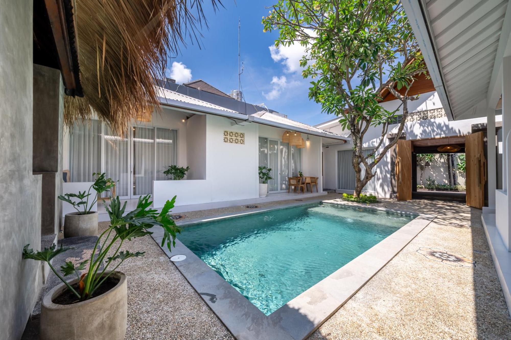 The Hepburn Stylish Single With Shared Pool 900m From * Seminyak (Bali)