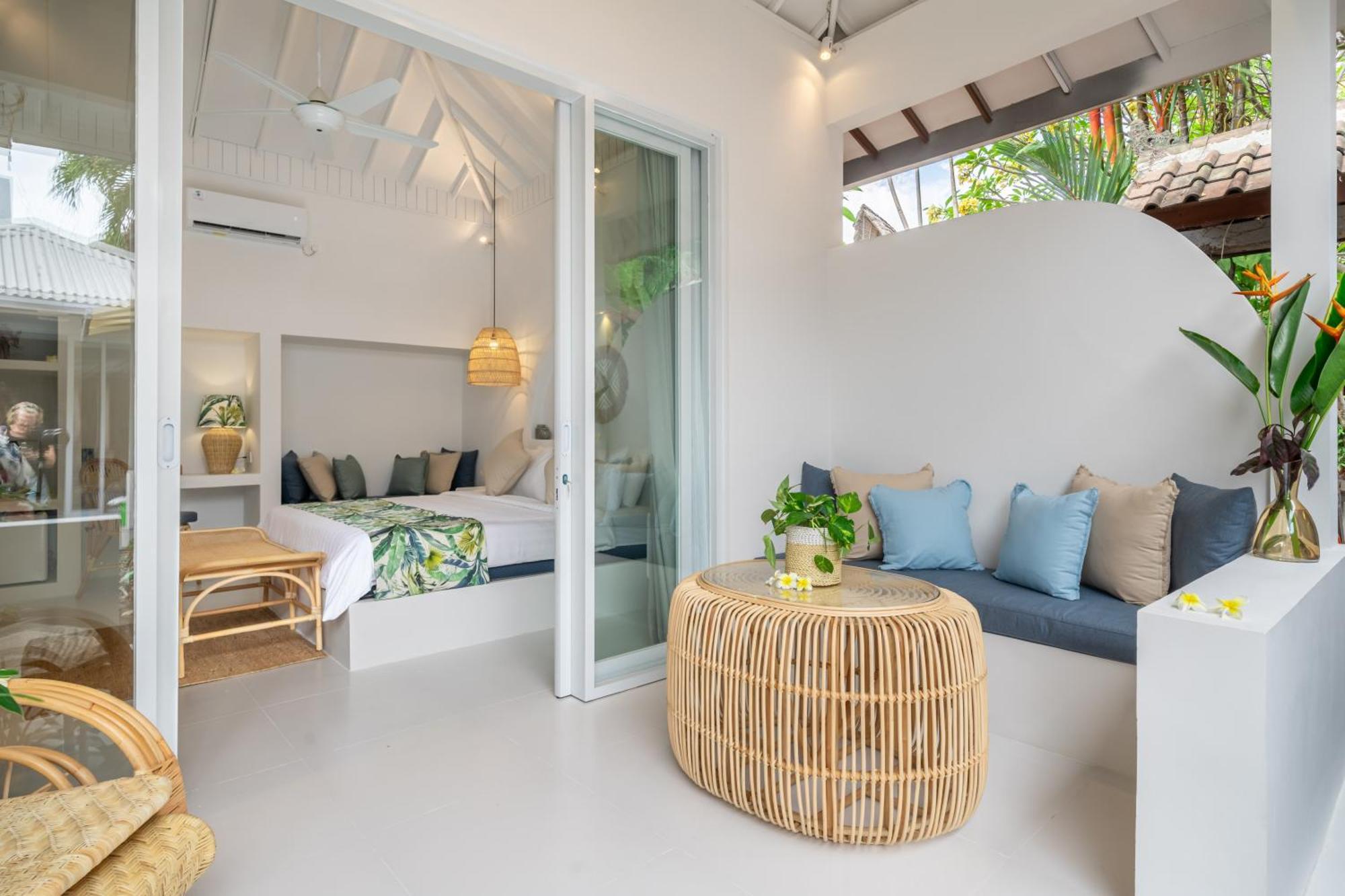 The Hepburn Stylish Single With Shared Pool 900m From Seminyak (Bali)